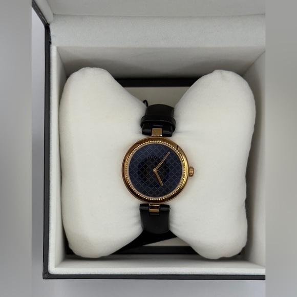 GUCCI DIAMANTISSIMA LEATHER WATCH WITH ROSE GOLD 32 MM - Picture 2 of 13